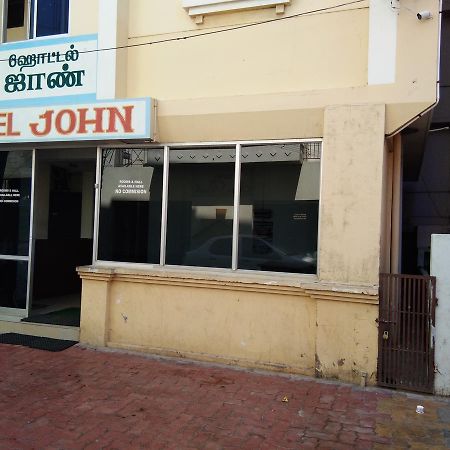 Hotel John Kanyakumari Exteriör bild