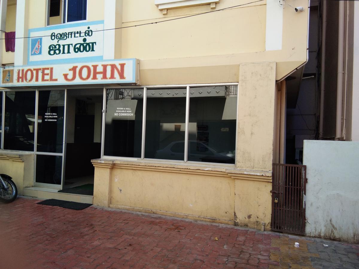 Hotel John Kanyakumari Exteriör bild