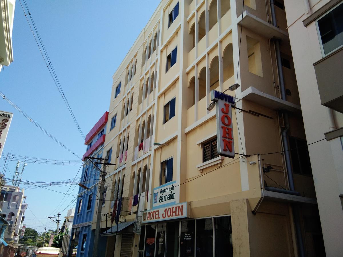 Hotel John Kanyakumari Exteriör bild